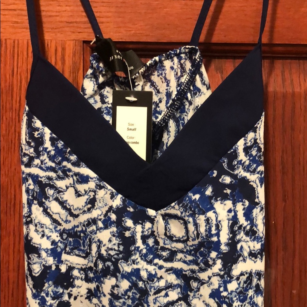 Never Worn Tank Top - Picture 2 of 3